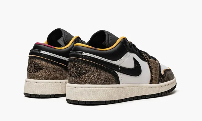 Кроссовки Air Jordan 1 Low GS «Wear Away Yellow» коричневый