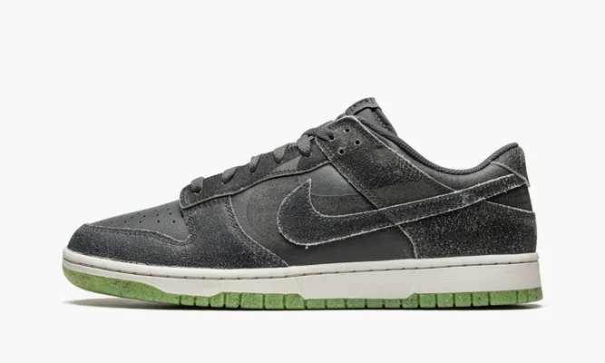 Кроссовки Nike Dunk Low PRM «Halloween 2022» серый