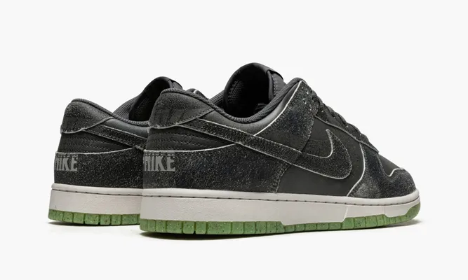 Кроссовки Nike Dunk Low PRM «Halloween 2022» серый