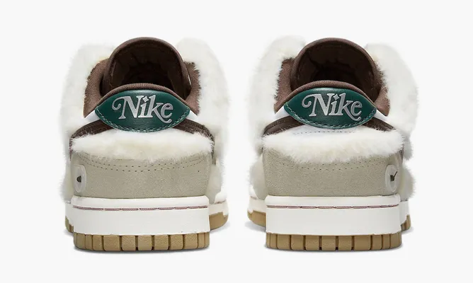Кроссовки Nike Dunk Low WMNS «Fur And Bling» коричневый