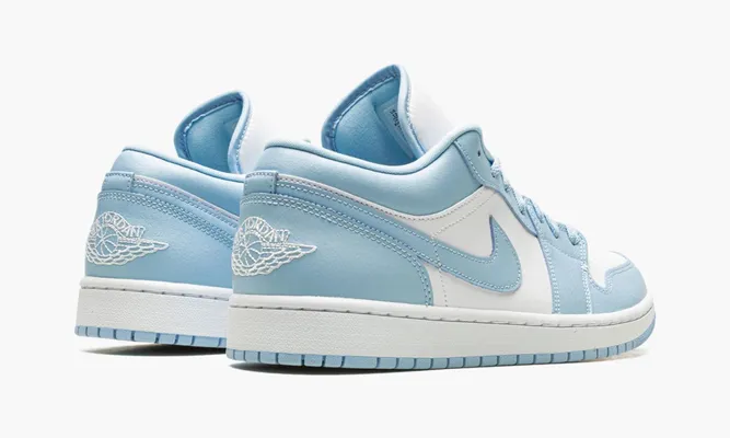 Кроссовки Air Jordan 1 Low WMNS «Aluminium» lightBlue