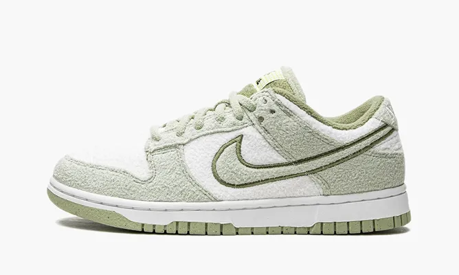 Кроссовки Nike Dunk Low SE WMNS «Fleece Pack Honeydew» зеленый