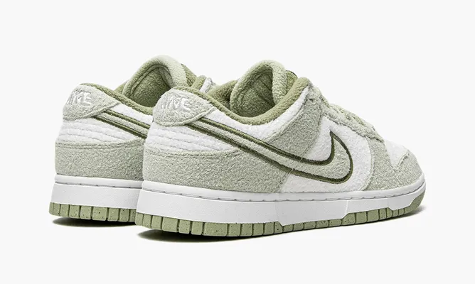 Кроссовки Nike Dunk Low SE WMNS «Fleece Pack Honeydew» зеленый