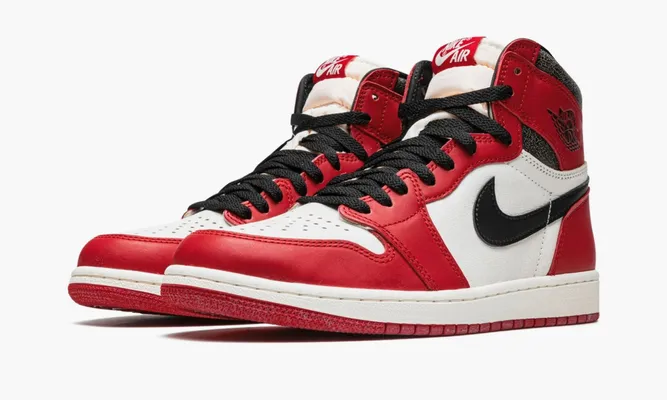 Кроссовки Air Jordan 1 Retro High OG «Chicago Lost And Found» красный