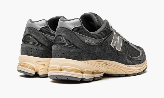 Кроссовки New Balance 2002r «Phantom» серый