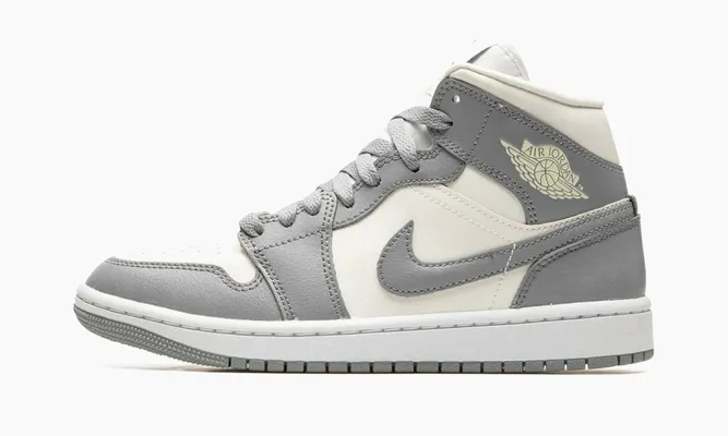 Кроссовки Air Jordan 1 Mid WMNS «Stealth» серый,белый