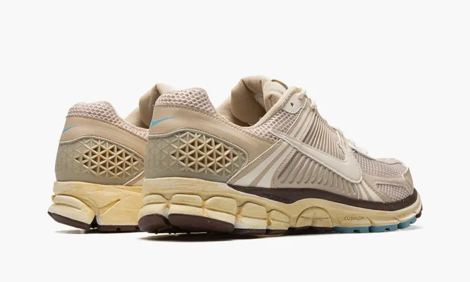 Кроссовки Nike Zoom Vomero 5 WMNS «Oatmeal» бежевый