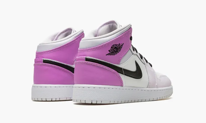 Кроссовки Air Jordan 1 Mid GS «Barely Grape» розовый