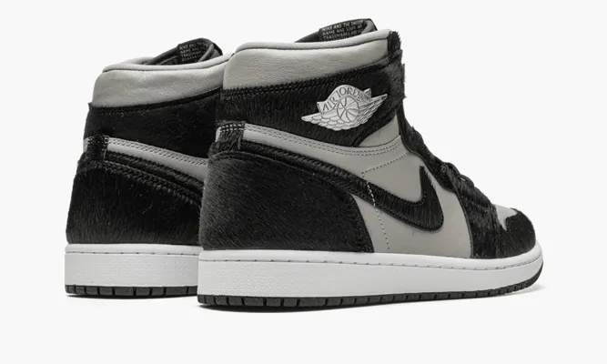 Кроссовки Air Jordan 1 Retro High OG WMNS «Medium Grey» серый,черный