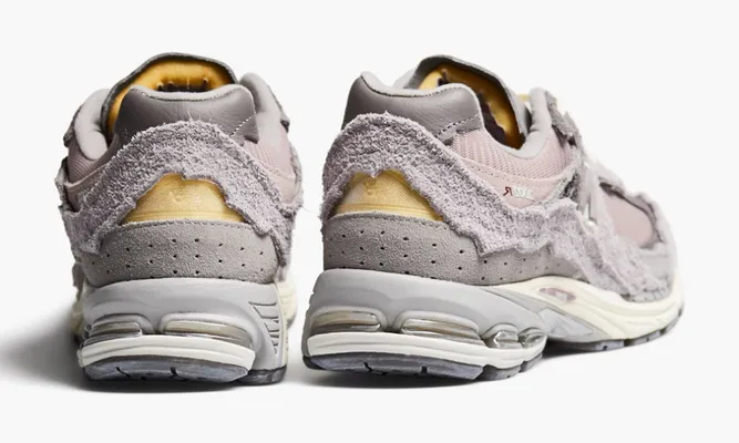 Кроссовки New Balance 2002r «Protection Pack Lunar New Year Dusty Lilac» серый