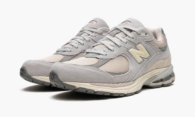 Кроссовки New Balance 2002r «Lunar New Year Concrete» серый