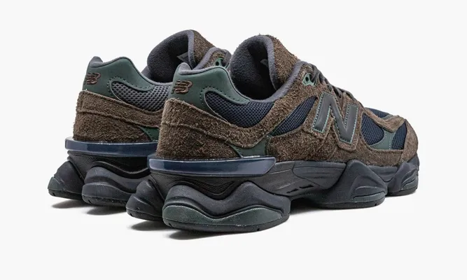 Кроссовки New Balance 9060 «Beef And Broccoli» коричневый