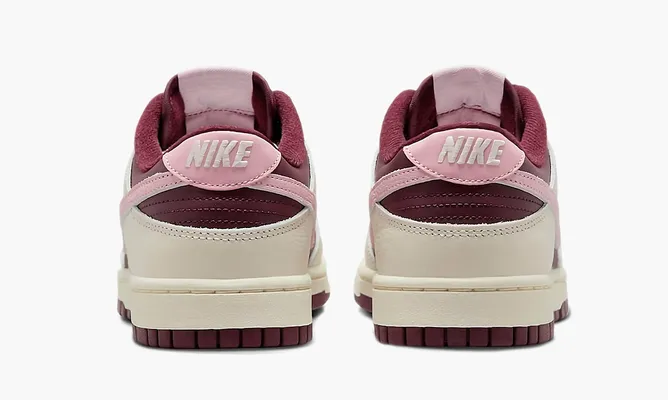 Кроссовки Nike Dunk Low Retro PRM «Valentine's Day 2023» кремовый