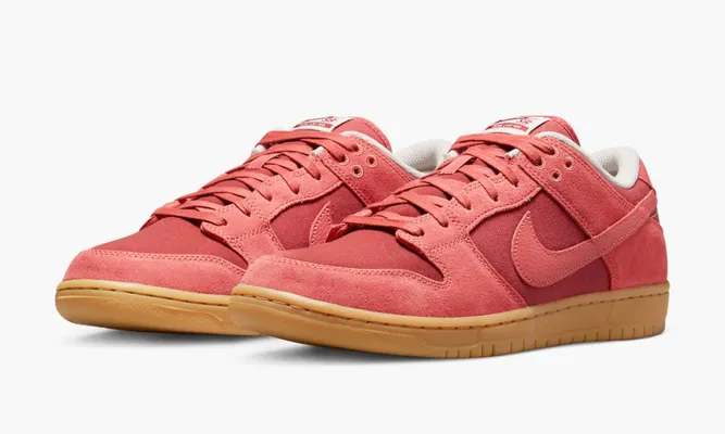 Кроссовки Nike SB Dunk Low «Adobe Red Gum» розовый