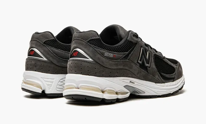 Кроссовки New Balance 2002r «Dark Grey» черный