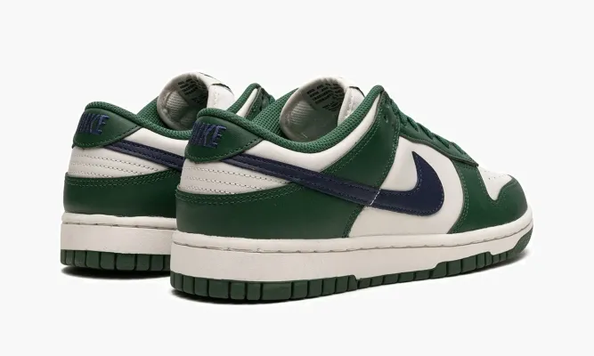 Кроссовки Nike Dunk Low WMNS «Gorge Green» зеленый