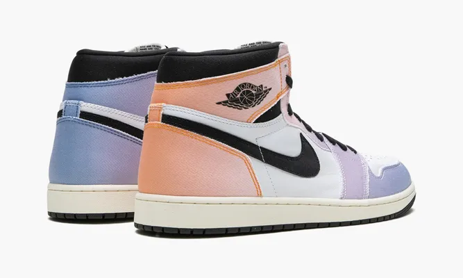 Кроссовки Air Jordan 1 Retro High OG «Skyline» разноцветный