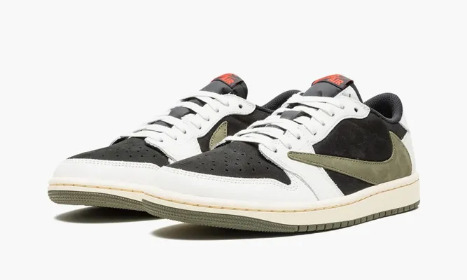 Кроссовки Air Jordan 1 Low OG SP WMNS «Travis Scott Olive» кремовый