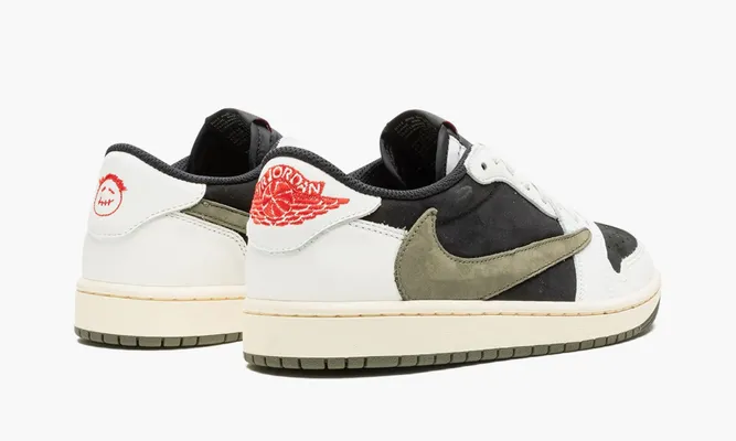 Кроссовки Air Jordan 1 Low OG SP WMNS «Travis Scott Olive» кремовый
