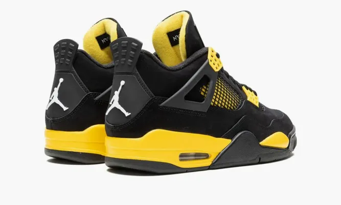 Кроссовки Air Jordan 4 Retro SE «Thunder 2023» желтый