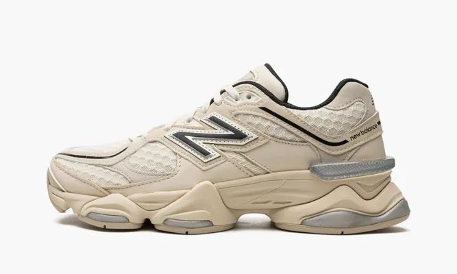 Кроссовки New Balance 9060 «Turtledove Black Silver Metallic» бежевый