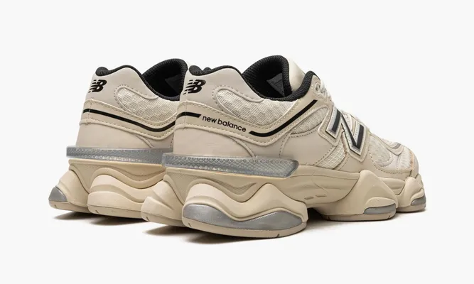 Кроссовки New Balance 9060 «Turtledove Black Silver Metallic» бежевый