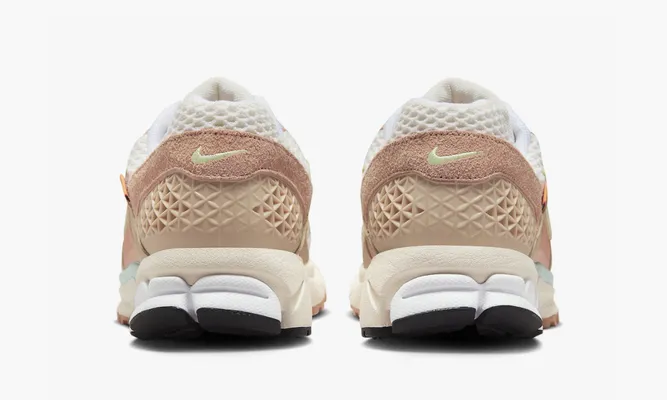 Кроссовки Nike Zoom Vomero 5 «Have A Day» оранжевый