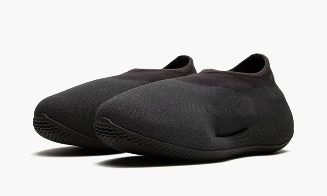 Кроссовки Yeezy Knit Rnnr «Fade Onyx» черный