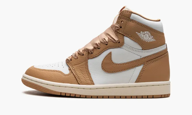 Кроссовки Air Jordan 1 Retro High OG WMNS «Praline» бежевый