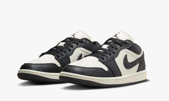 Кроссовки Air Jordan 1 Low SE WMNS «Vintage Panda» кремовый
