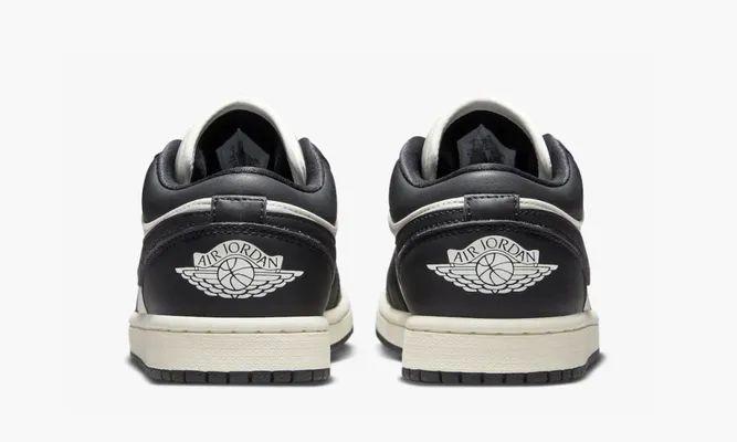 Кроссовки Air Jordan 1 Low SE WMNS «Vintage Panda» кремовый