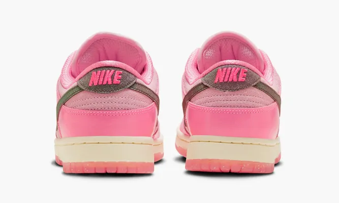 Кроссовки Nike Dunk Low WMNS «Barbie» розовый