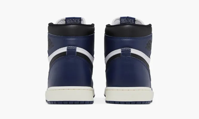 Кроссовки Air Jordan 1 Retro High OG «Midnight Navy» синий