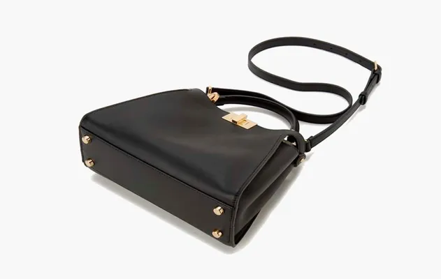 Сумки Fendi Peekaboo Iconic Essential Leather Tote Bag «Black» черный