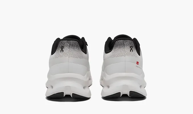 Кроссовки On Casual Shoes Men Low-Top «White/Black» белый