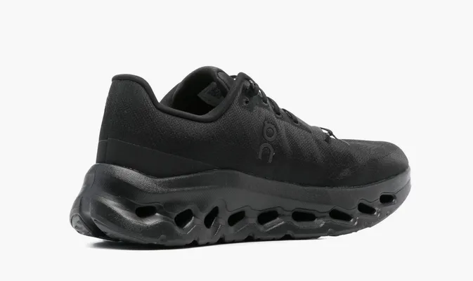 Кроссовки On Running Shoes WMNS Low-Top «Black» черный