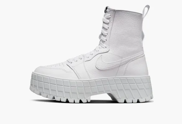Кроссовки Air Jordan 1 High Brooklyn WMNS «Triple White» белый