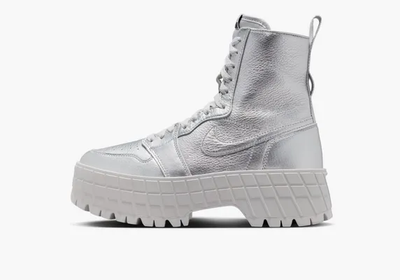 Кроссовки Air Jordan 1 High Brooklyn WMNS «Metallic Silver» серебряный