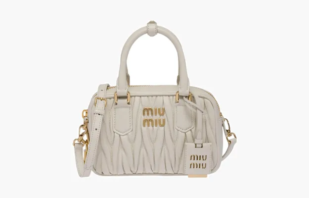 Сумки Miu Miu Matelasse Nappa Leather Top-Handle Bag «White» 