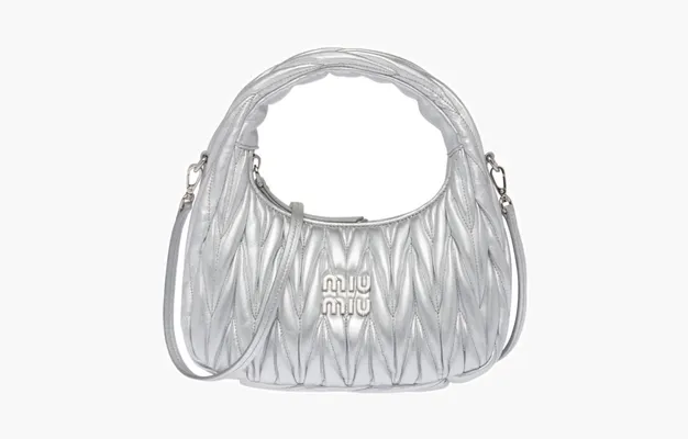 Сумки Miu Miu Wander matelassé nappa leather hobo bag «Silver» 