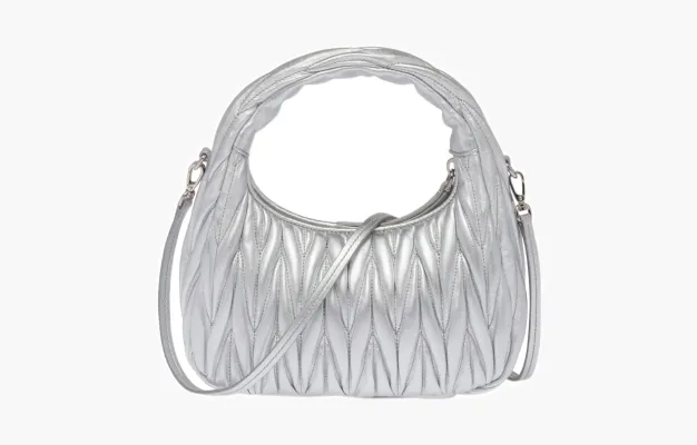 Сумки Miu Miu Wander matelassé nappa leather hobo bag «Silver» 