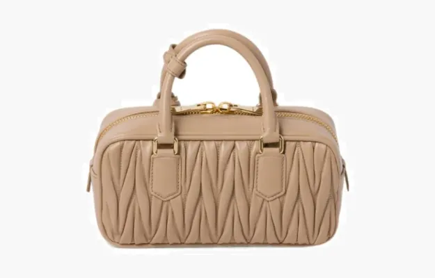 Сумки Miu Miu Materasse Nappa Bag With Embossing «Beige» 