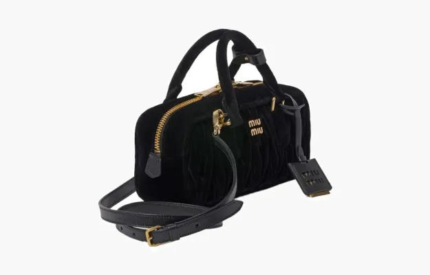 Сумки Miu Miu Arcadie Matelasse Tote Bag «Black» 