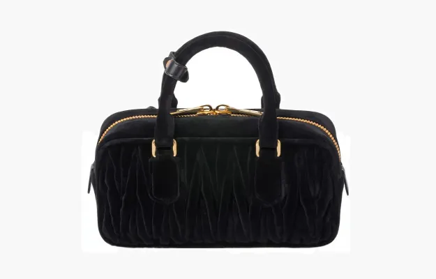 Сумки Miu Miu Arcadie Matelasse Tote Bag «Black» 
