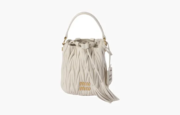 Сумки Miu Miu Matelasse Nappa Leather Bucket Bag «White» 