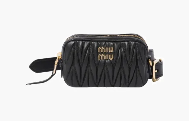 Сумки Miu Miu Women Belt with Matelassé Pouch «Black» 