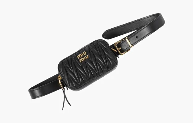 Сумки Miu Miu Women Belt with Matelassé Pouch «Black» 