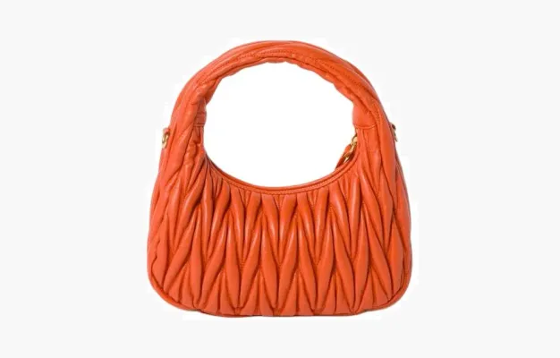 Сумки Miu Miu Wander Matelassé Nappa Leather Hobo Bag «Orange» 