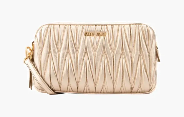 Сумки Miu Miu Matelassé Logo Shoulder Bag «Gold» 