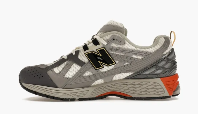 Кроссовки New Balance 1906U x The Whitaker Group «Willful Bias Pack - Sand Dune» серый